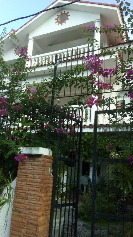Casa Madrigal Hotel Santo Domingo Exterior photo